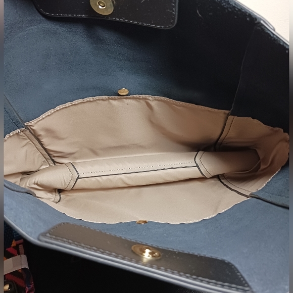 BOSTANTEN Leather Bucket Hobo Bag - Picture 5 of 5